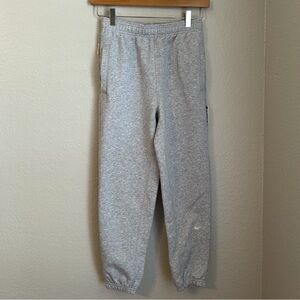 Nike Standard Issue Dri-FIT Fleece Sweatpants Gray Youth Big Kids Medium